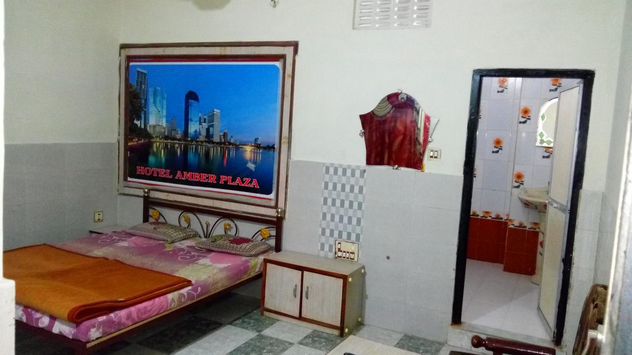 Chittorgarh Amber Plaza酒店 外观 照片
